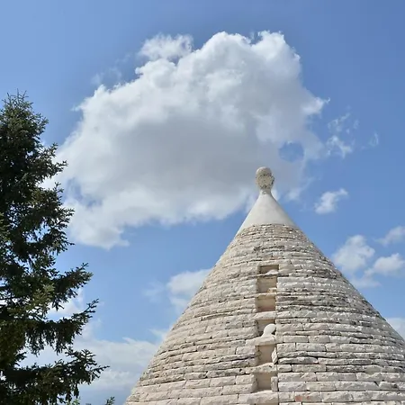 I Trulli Del Tempo Villa