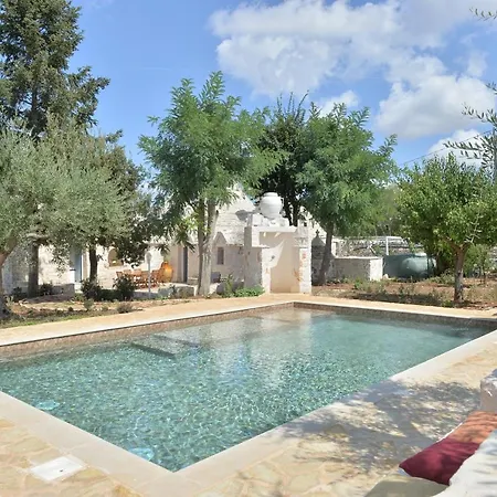 I Trulli Del Tempo Villa